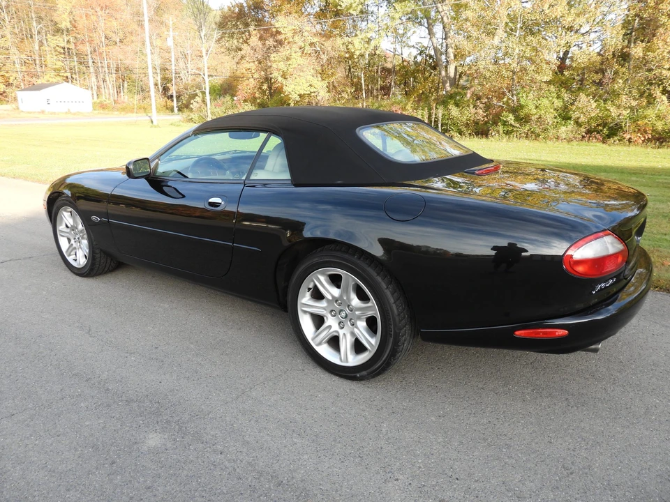 2000 Jaguar X100 XK8 - Image 7 of 31