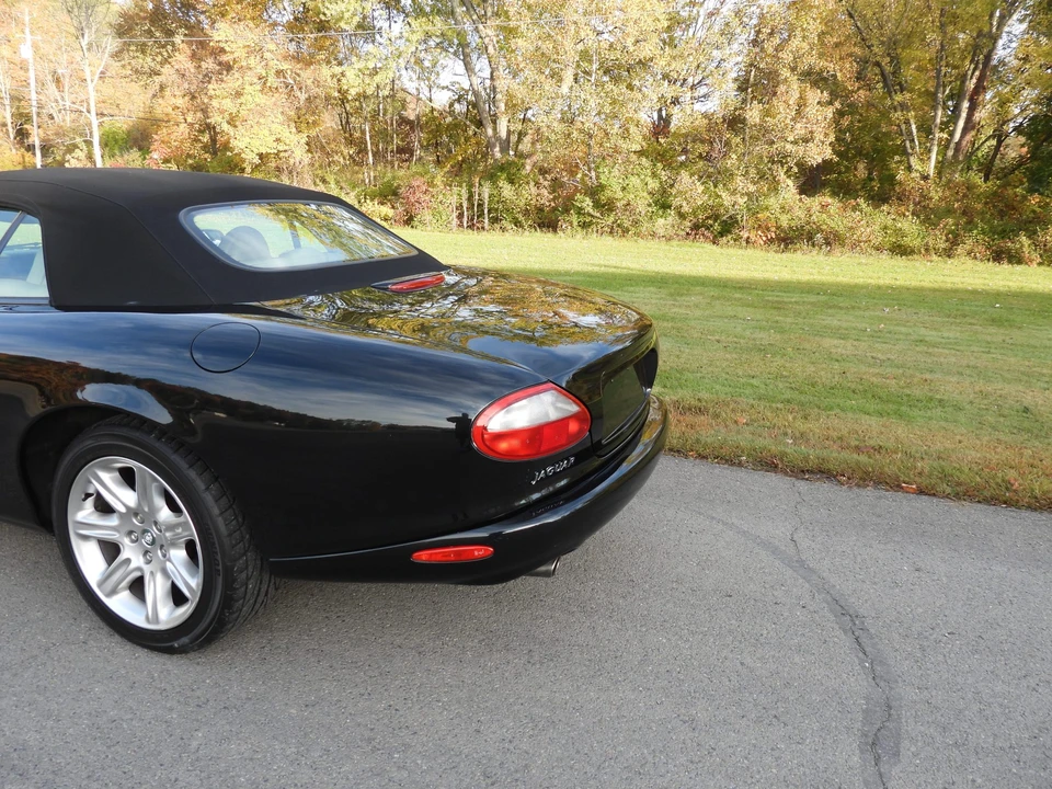 2000 Jaguar X100 XK8 - Image 29 of 31