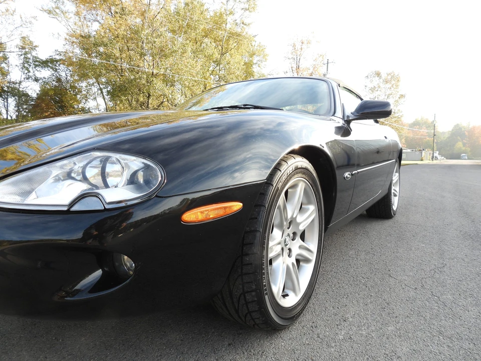2000 Jaguar X100 XK8 - Image 16 of 31