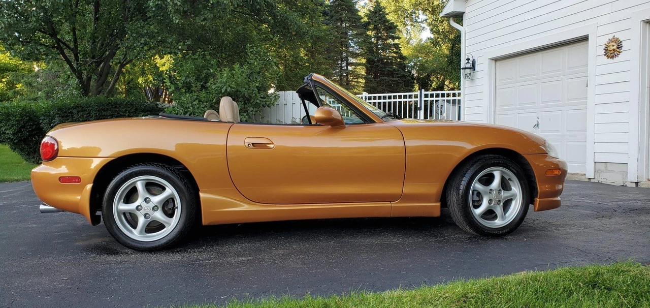 2000 Mazda NB MX-5 Miata - Image 17 of 31