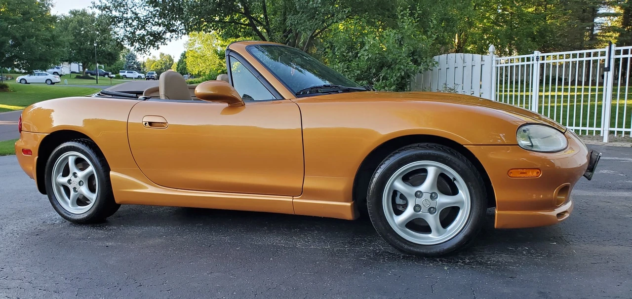2000 Mazda NB MX-5 Miata - Image 18 of 31