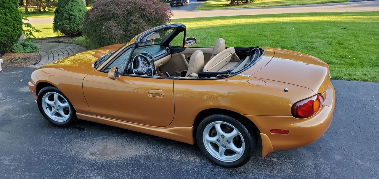 2000 Mazda NB MX-5 Miata - Image 9 of 31