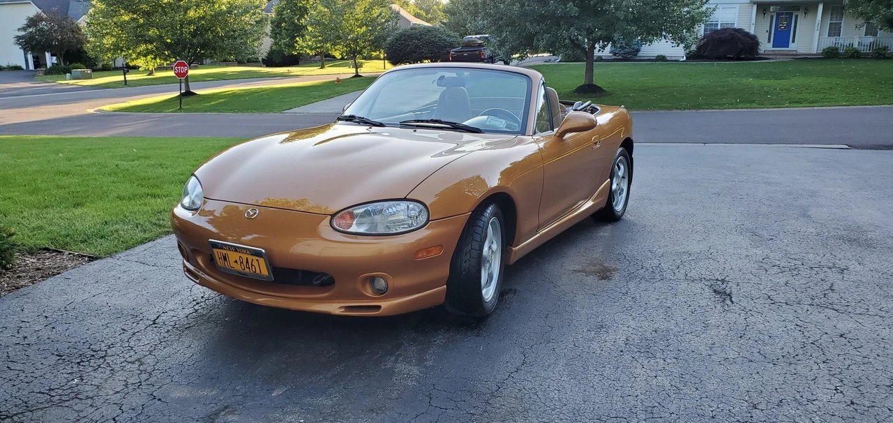 2000 Mazda NB MX-5 Miata - Image 2 of 31
