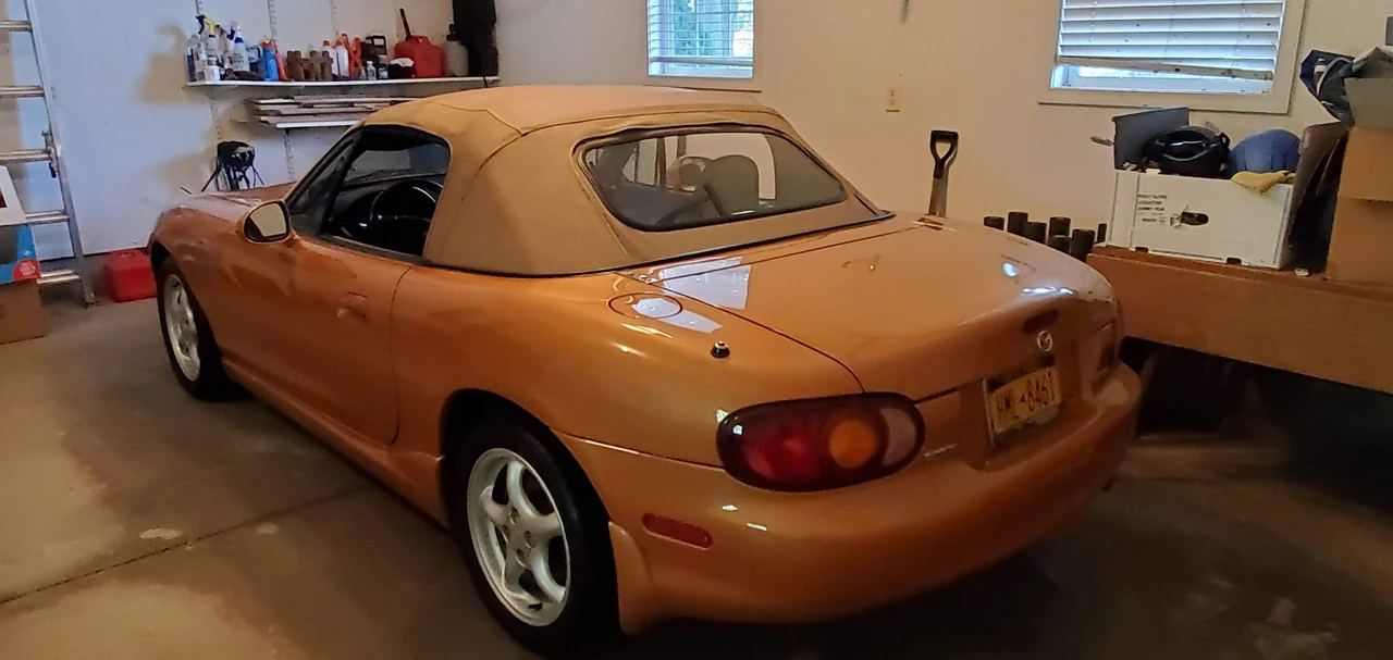 2000 Mazda NB MX-5 Miata - Image 28 of 31