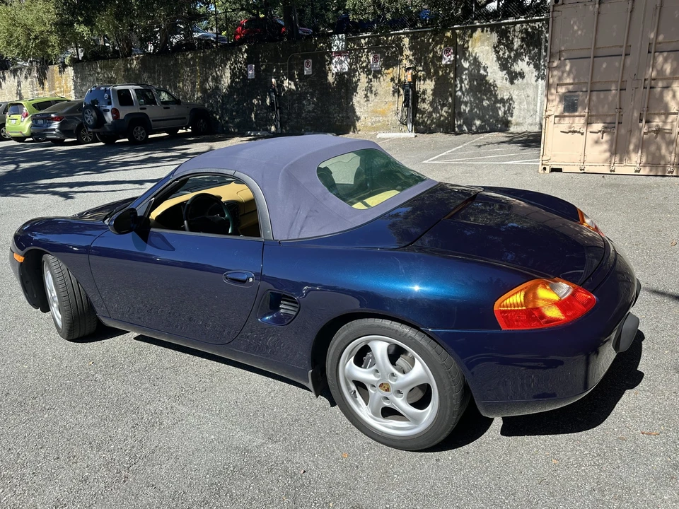2000 Porsche 986 Boxster - Image 11 of 31