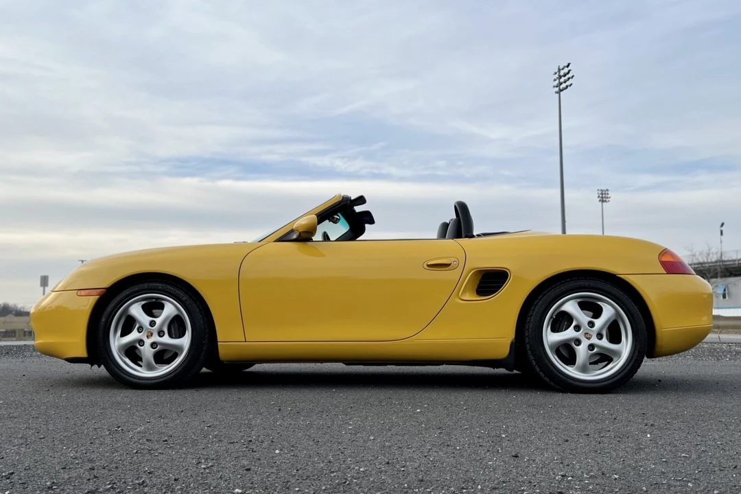 2000 Porsche 986 Boxster - Image 14 of 31
