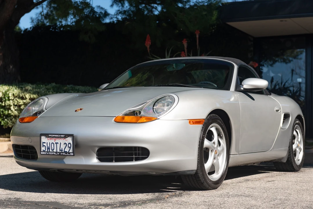 2000 Porsche 986 Boxster - Image 2 of 31