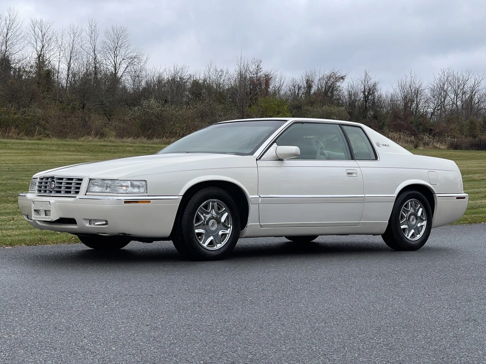 2001 Cadillac Eldorado 12th Gen - Image 2 of 31