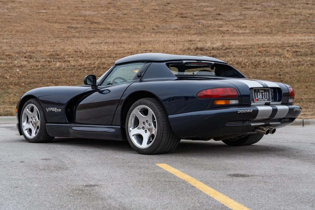 2001 Dodge Viper 2nd Gen - Image 9 of 31
