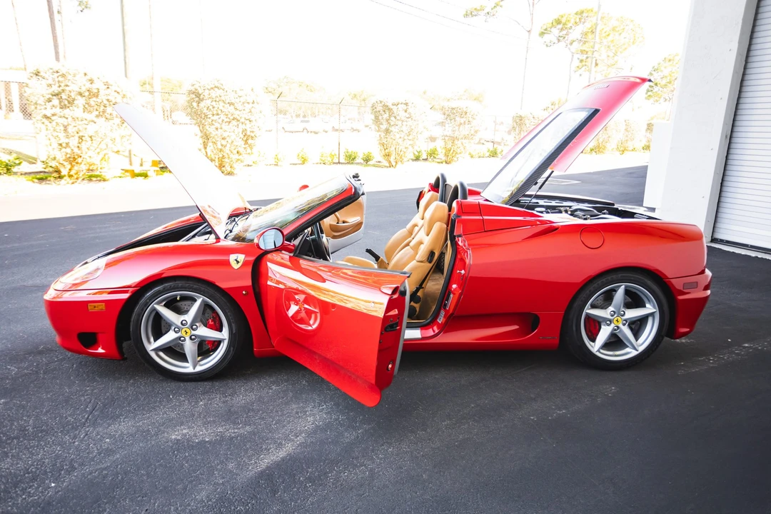2001 Ferrari 360 Spider - Image 27 of 31