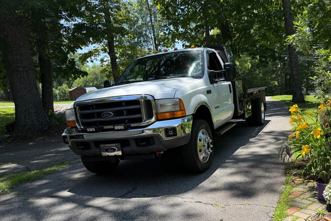 2001 Ford Super Duty 1st Gen - Image 2 of 31