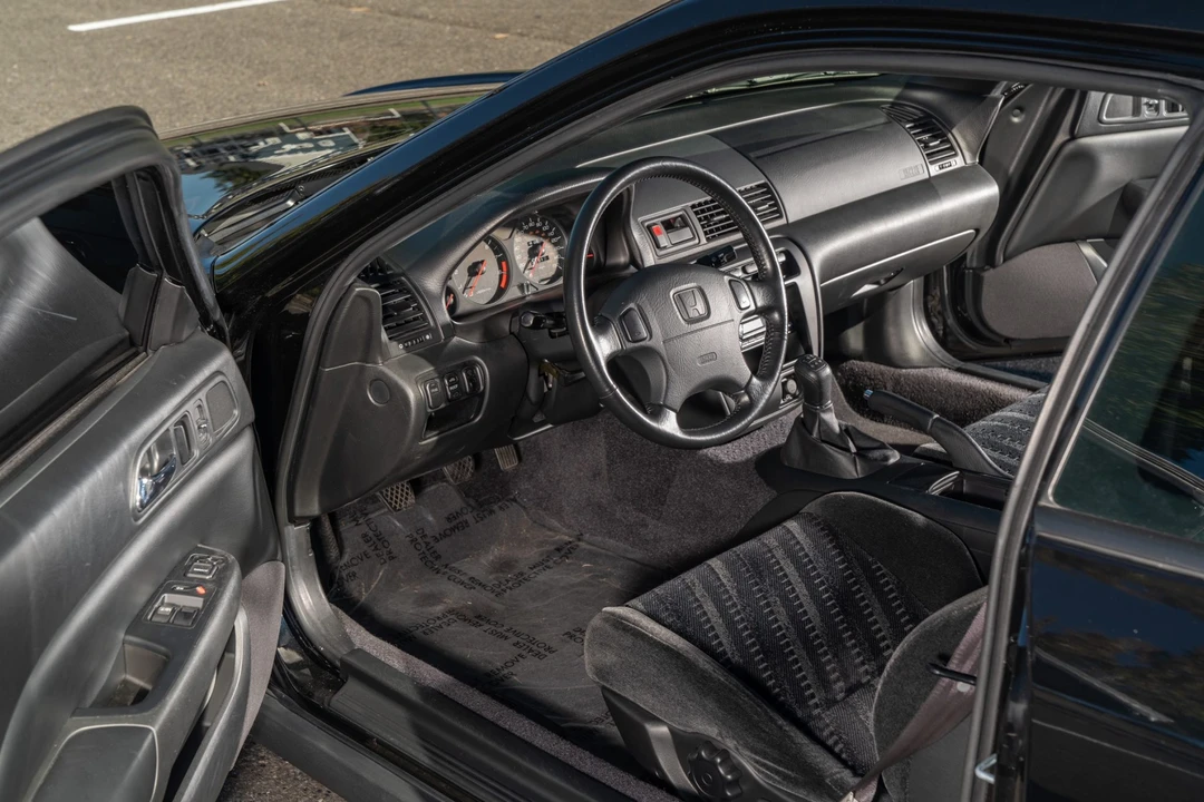 2001 Honda Prelude 5th Gen - Image 29 of 31