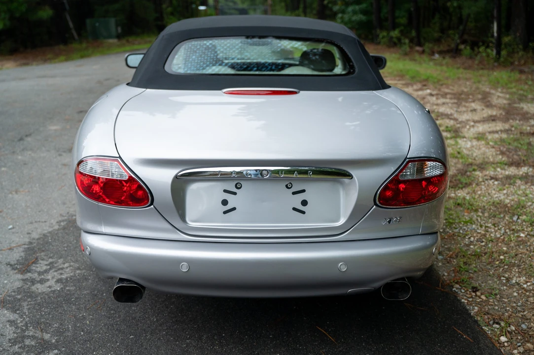 2001 Jaguar X100 XK8 - Image 10 of 31