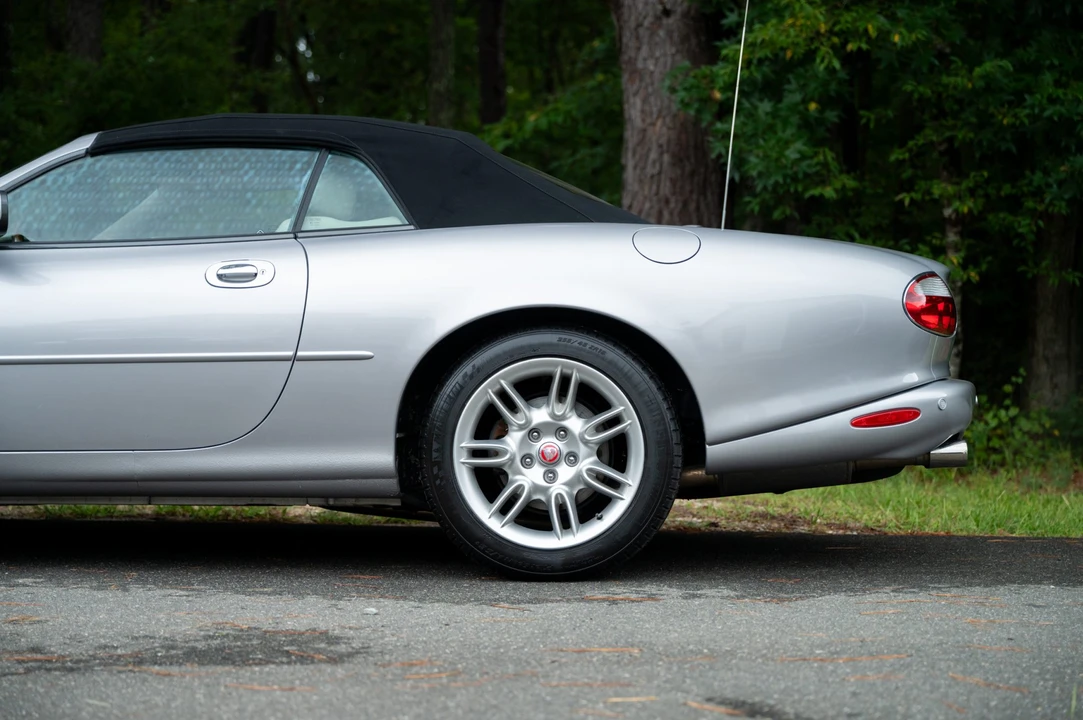 2001 Jaguar X100 XK8 - Image 20 of 31
