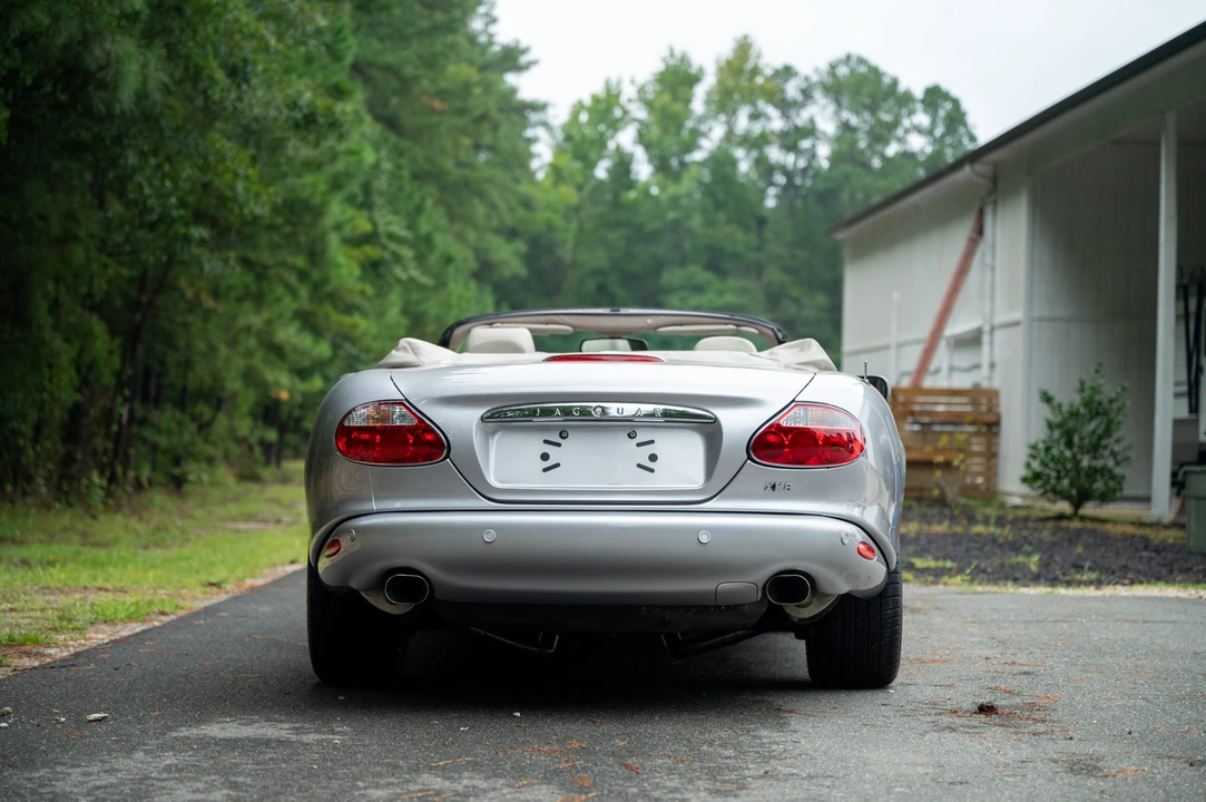 2001 Jaguar X100 XK8 - Image 11 of 31