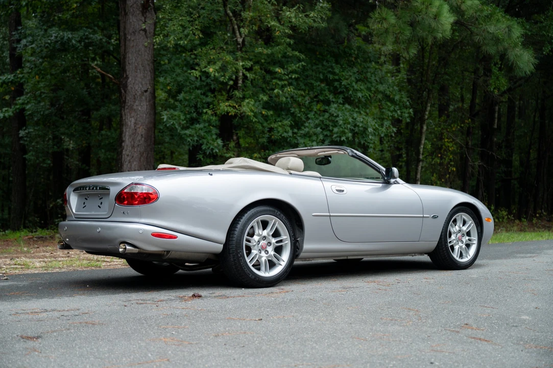 2001 Jaguar X100 XK8 - Image 13 of 31
