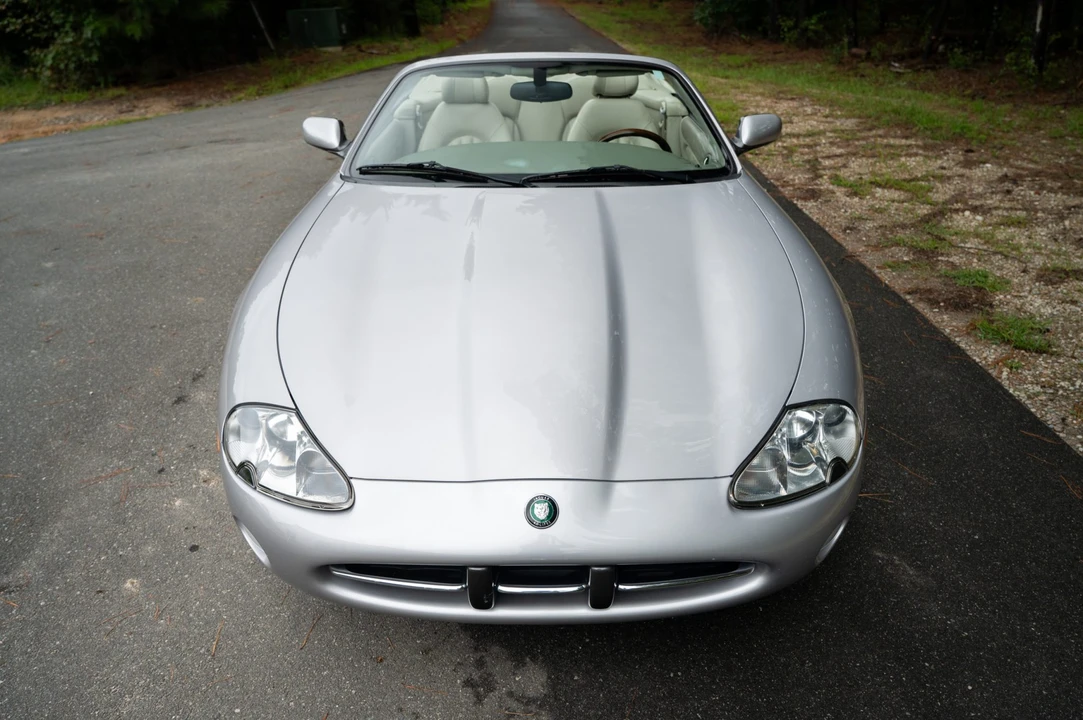 2001 Jaguar X100 XK8 - Image 17 of 31