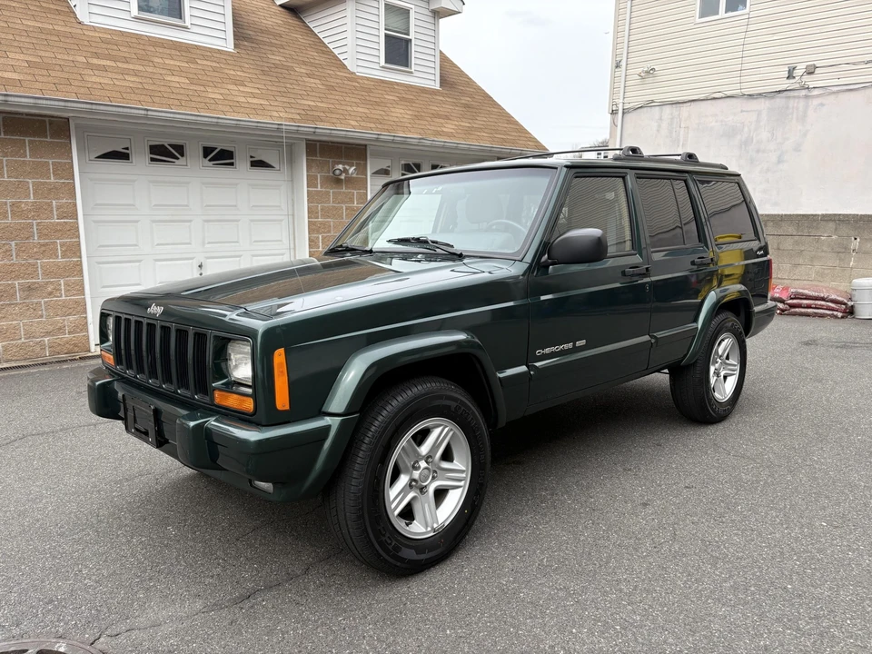 2001 Jeep XJ Cherokee - Image 2 of 31