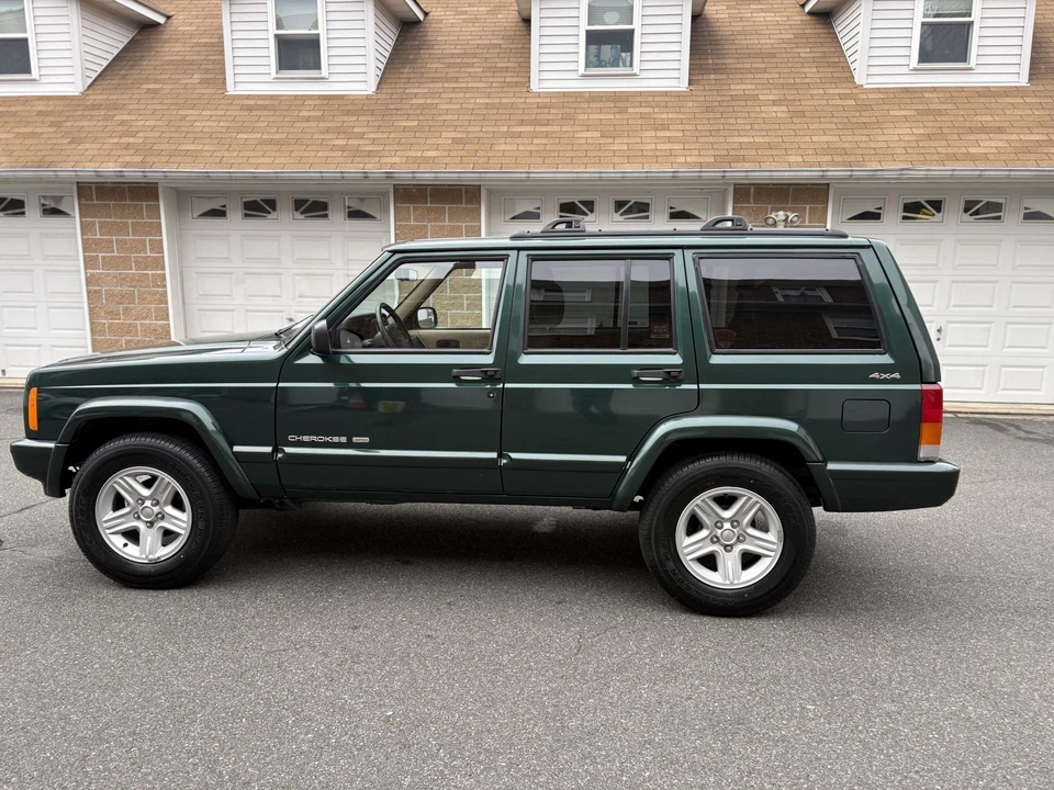 2001 Jeep XJ Cherokee - Image 5 of 31