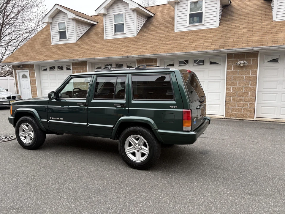 2001 Jeep XJ Cherokee - Image 6 of 31