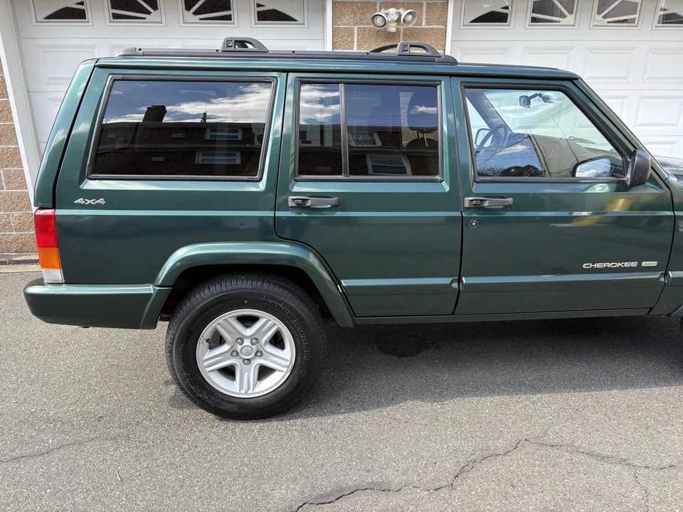 2001 Jeep XJ Cherokee - Image 22 of 31