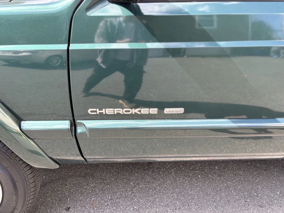 2001 Jeep XJ Cherokee - Image 30 of 31