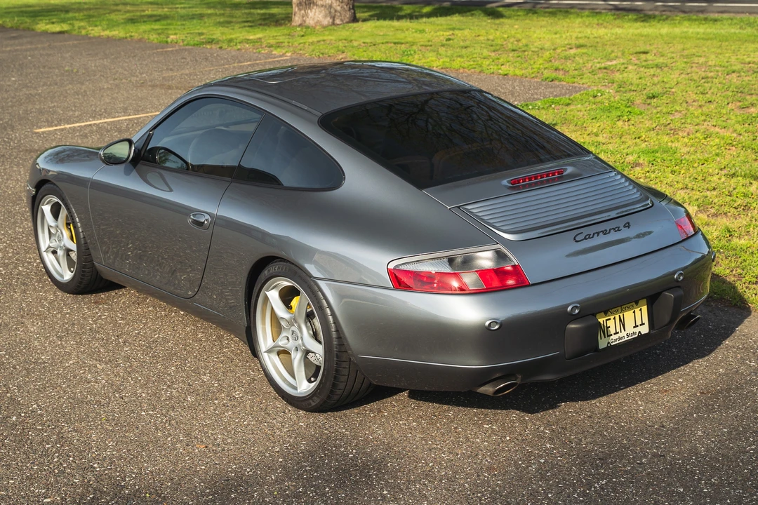 2001 Porsche 996 Carrera 4 - Image 7 of 31