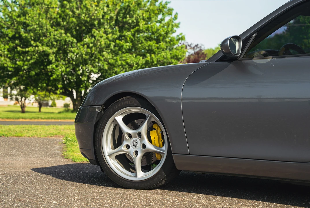 2001 Porsche 996 Carrera 4 - Image 31 of 31