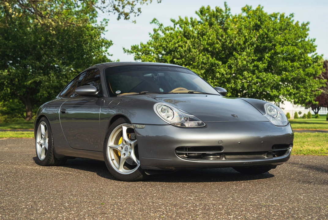 2001 Porsche 996 Carrera 4 - Image 21 of 31