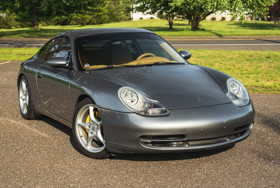 2001 Porsche 996 Carrera 4 - Image 22 of 31