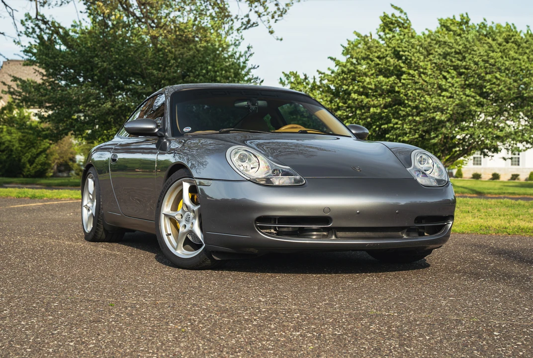 2001 Porsche 996 Carrera 4 - Image 23 of 31