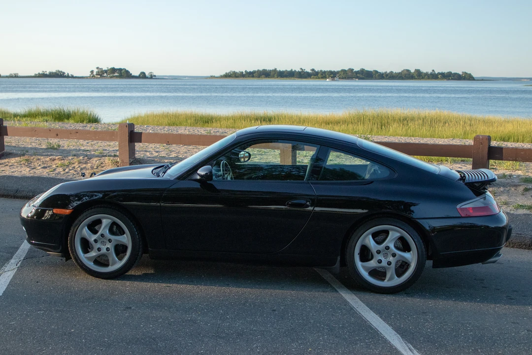 2001 Porsche 996 Carrera - Image 9 of 31