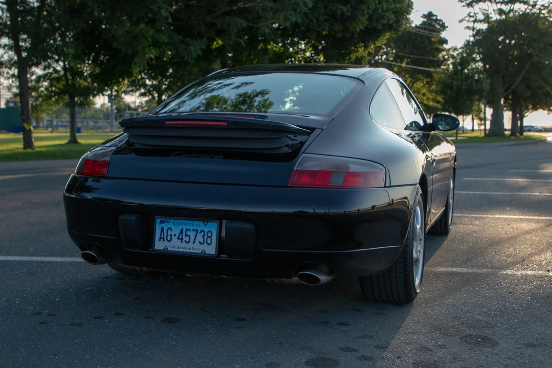 2001 Porsche 996 Carrera - Image 13 of 31