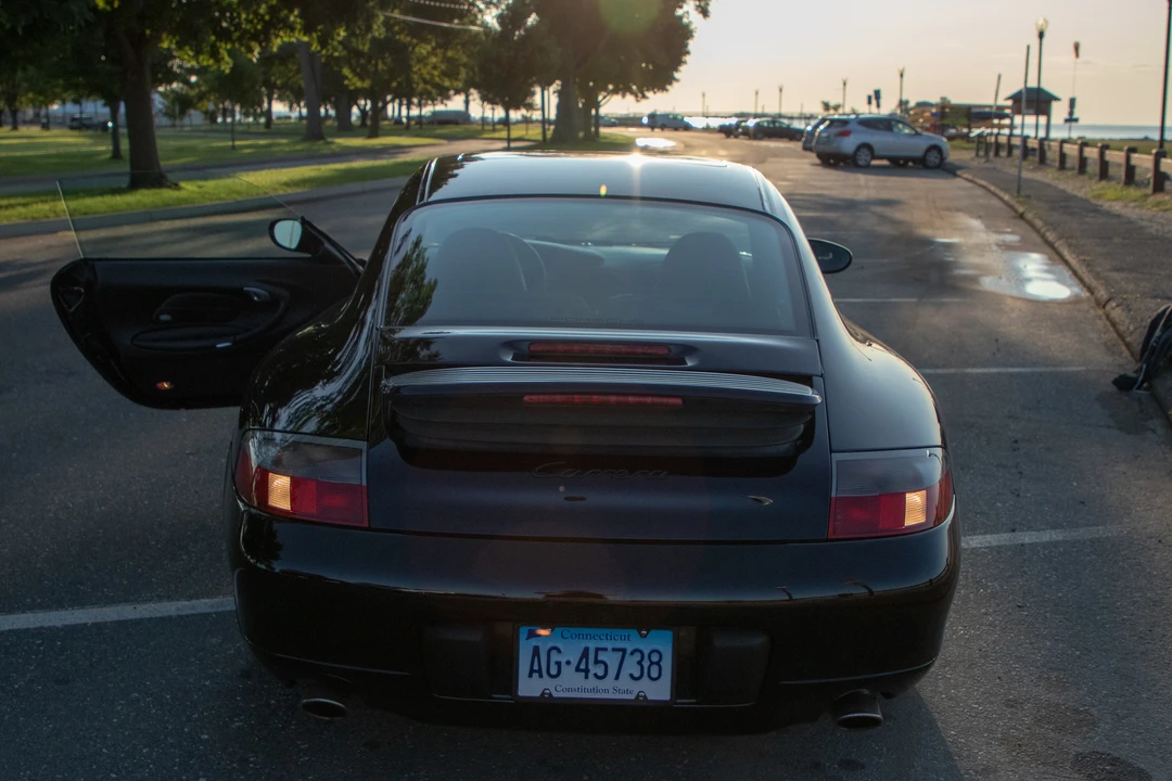2001 Porsche 996 Carrera - Image 24 of 31