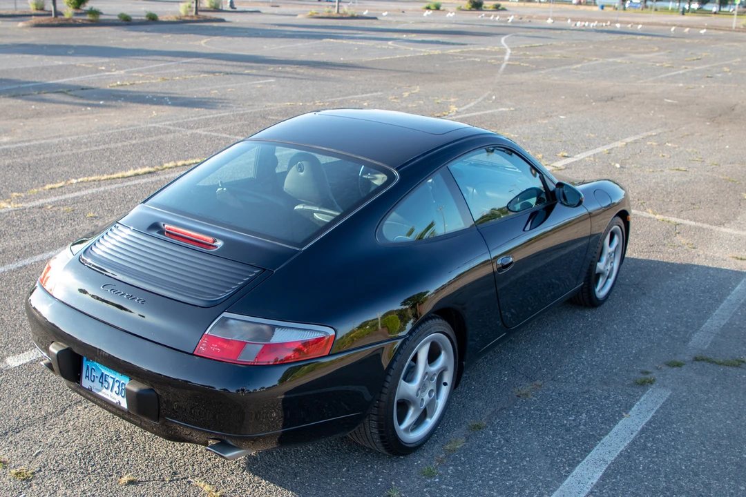 2001 Porsche 996 Carrera - Image 16 of 31