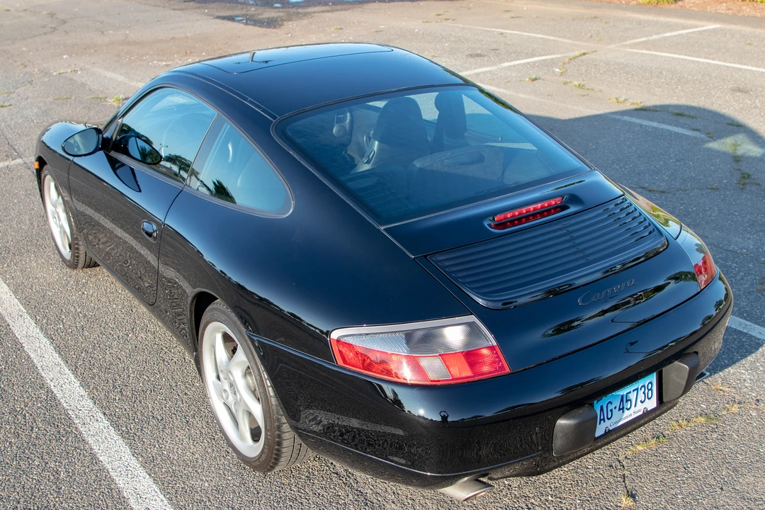 2001 Porsche 996 Carrera - Image 11 of 31