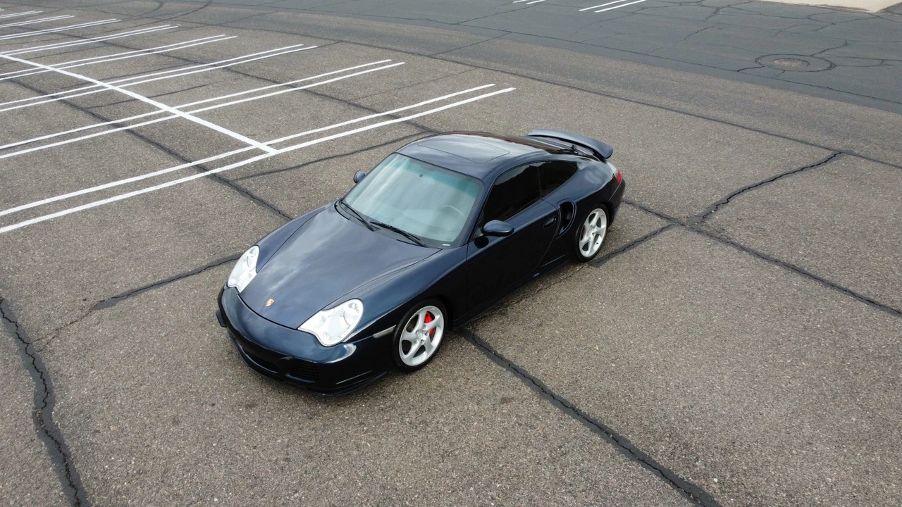 2001 Porsche 996 Turbo - Image 2 of 31