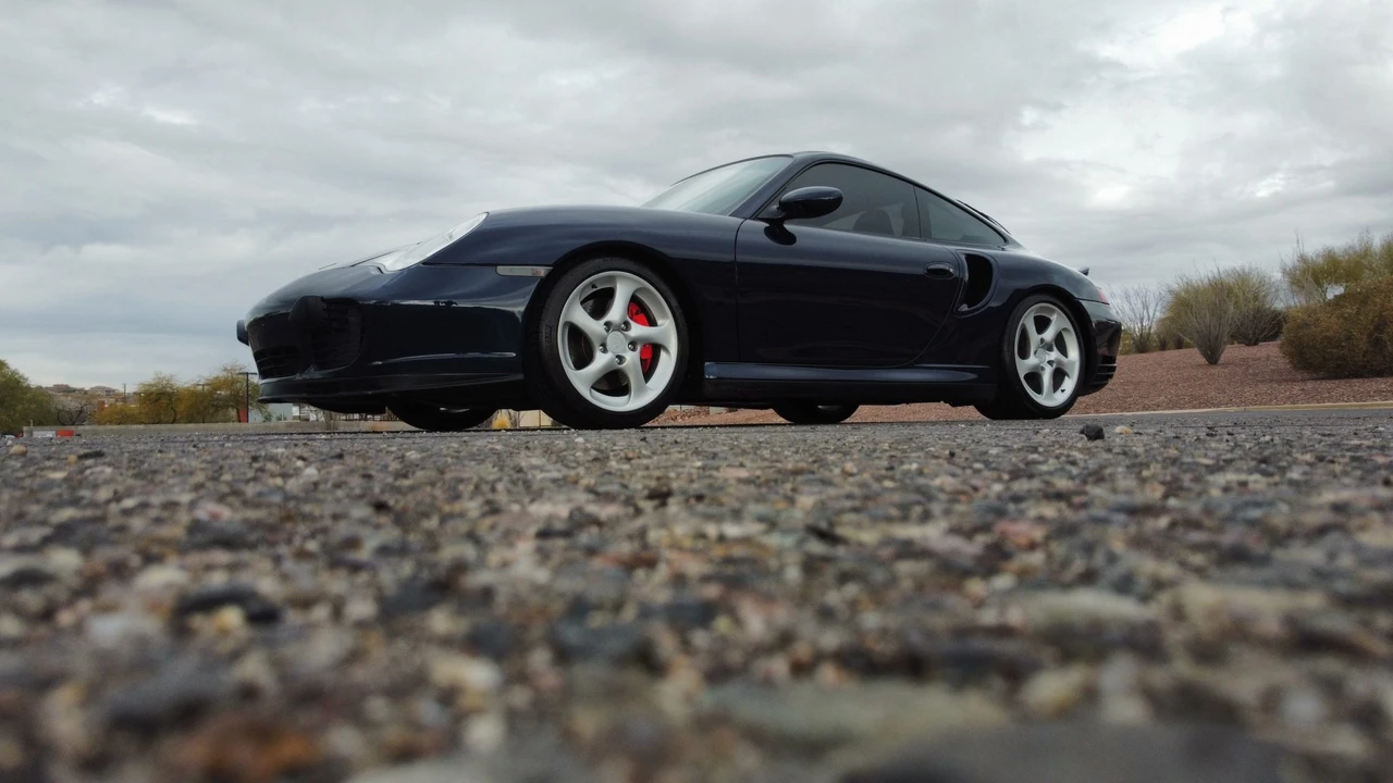 2001 Porsche 996 Turbo - Image 17 of 31