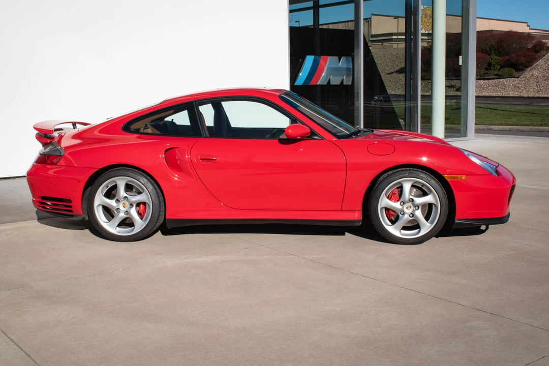 2001 Porsche 996 Turbo - Image 13 of 31