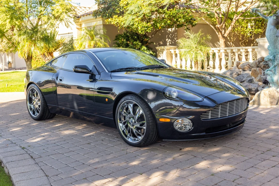 2002 Aston Martin Vanquish 1st Gen - Image 4 of 31