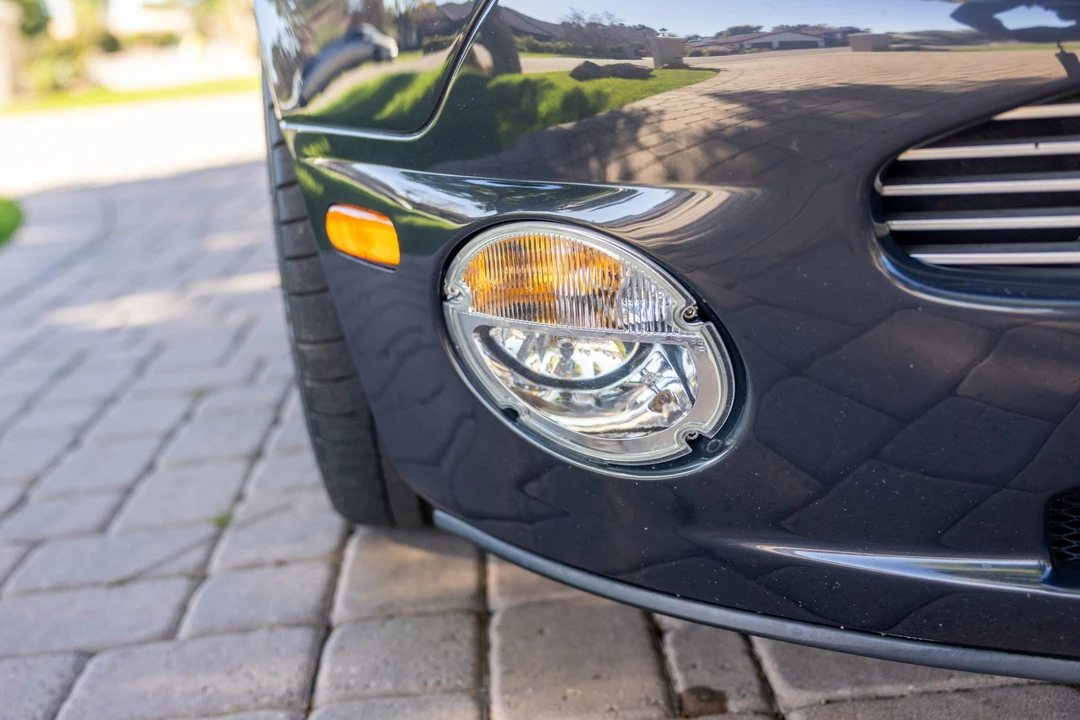 2002 Aston Martin Vanquish 1st Gen - Image 13 of 31