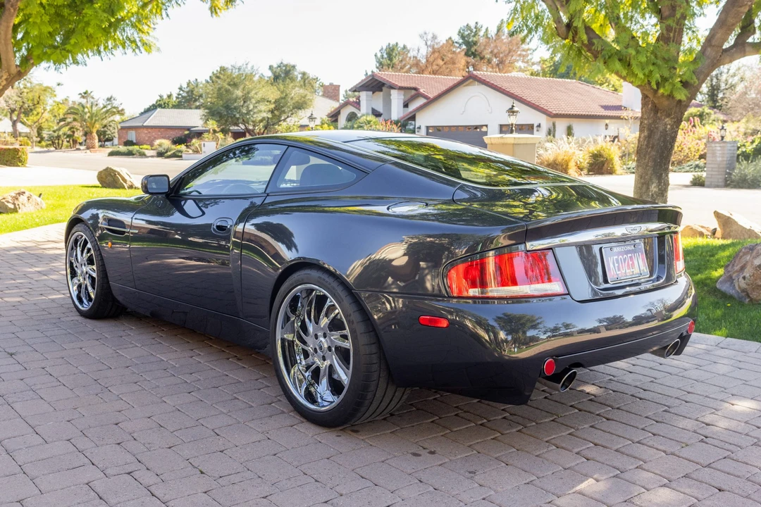 2002 Aston Martin Vanquish 1st Gen - Image 8 of 31