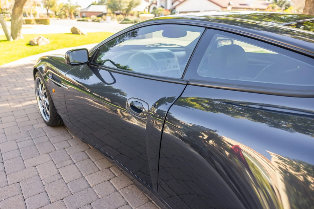 2002 Aston Martin Vanquish 1st Gen - Image 26 of 31