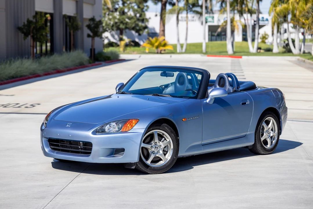 2002 Honda AP1 S2000 - Image 2 of 31