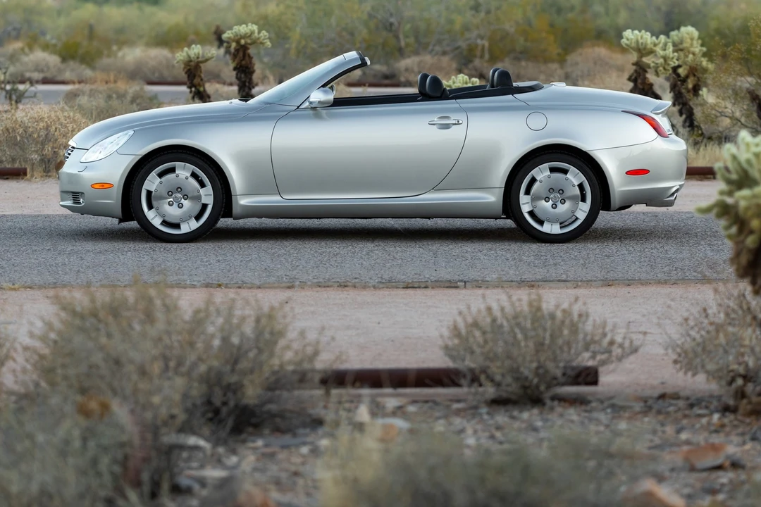 2002 Lexus SC430 - Image 14 of 31