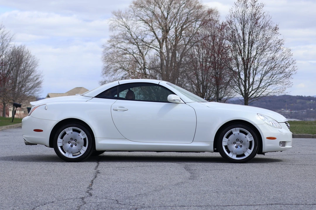 2002 Lexus SC430 - Image 4 of 31