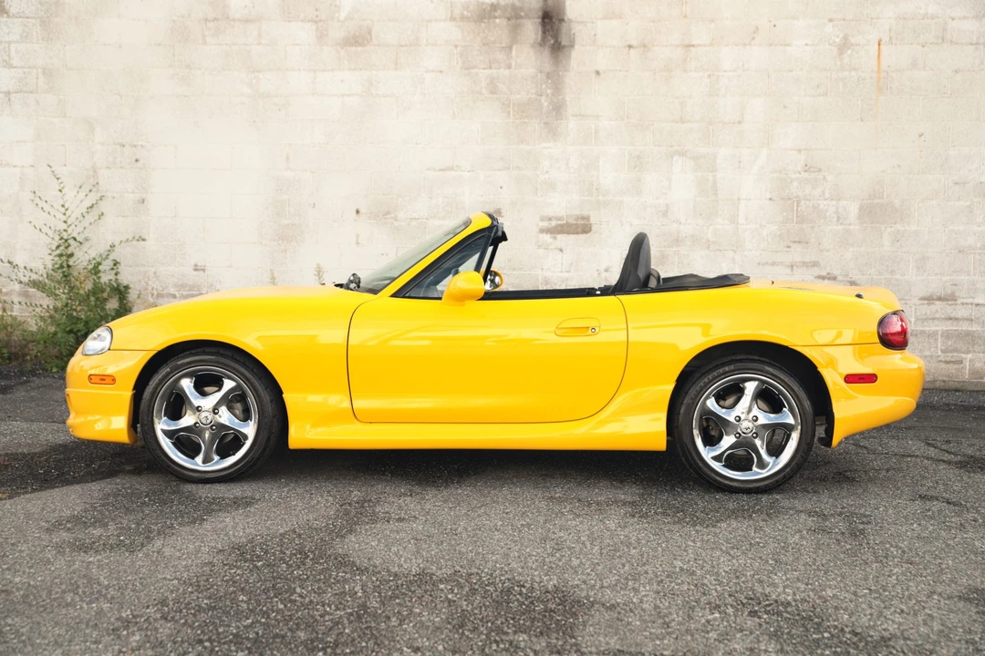 2002 Mazda NB MX-5 Miata - Image 13 of 31