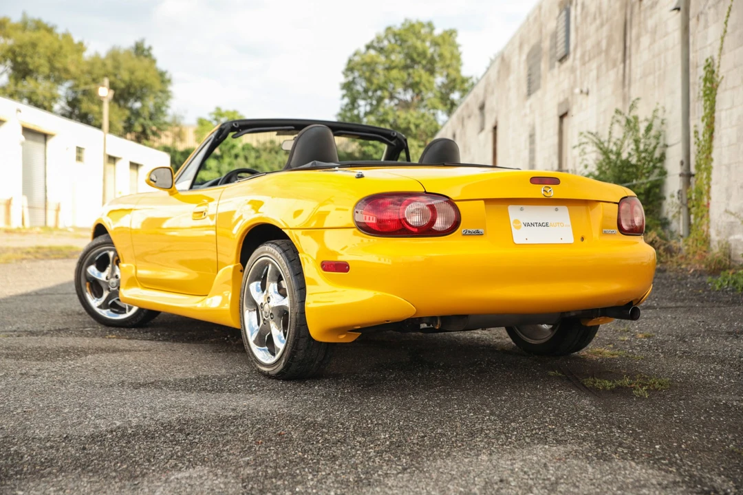 2002 Mazda NB MX-5 Miata - Image 19 of 31