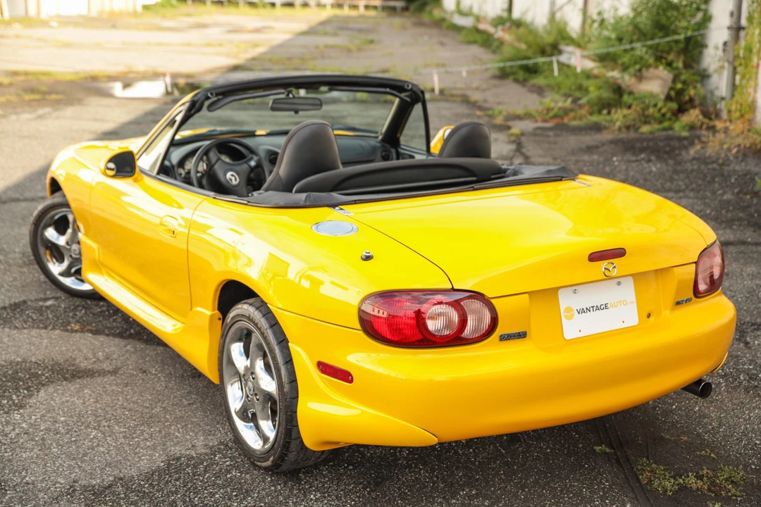 2002 Mazda NB MX-5 Miata - Image 17 of 31
