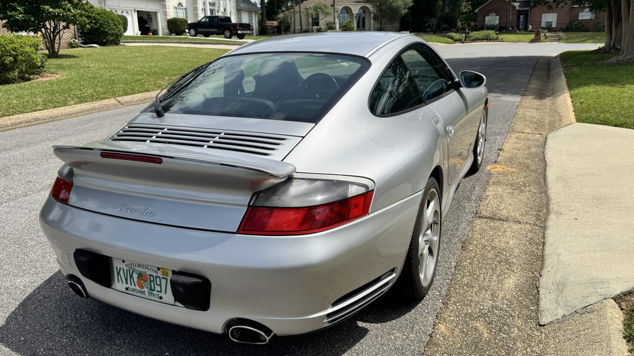 2002 Porsche 996 Turbo - Image 12 of 31